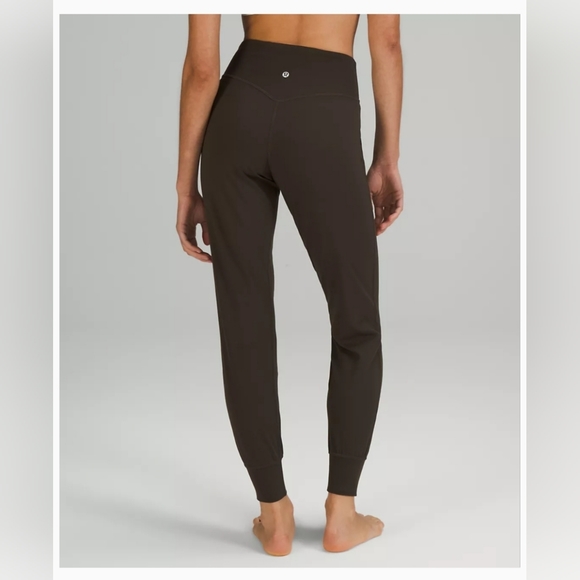 NWT Lululemon Align HR Jogger - Picture 3 of 8